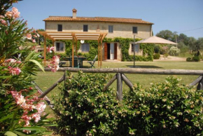  Podere San Giovanni  Монторо